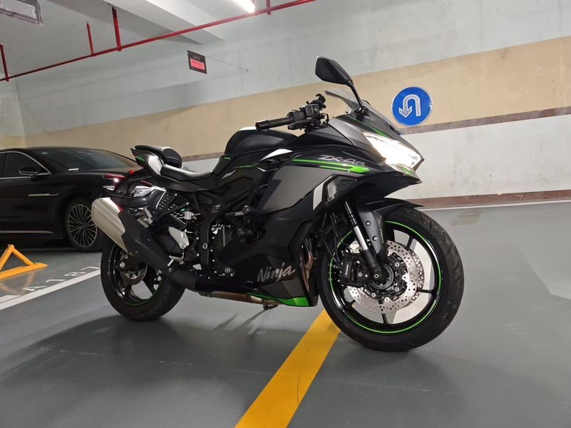 川崎 ZX-4R