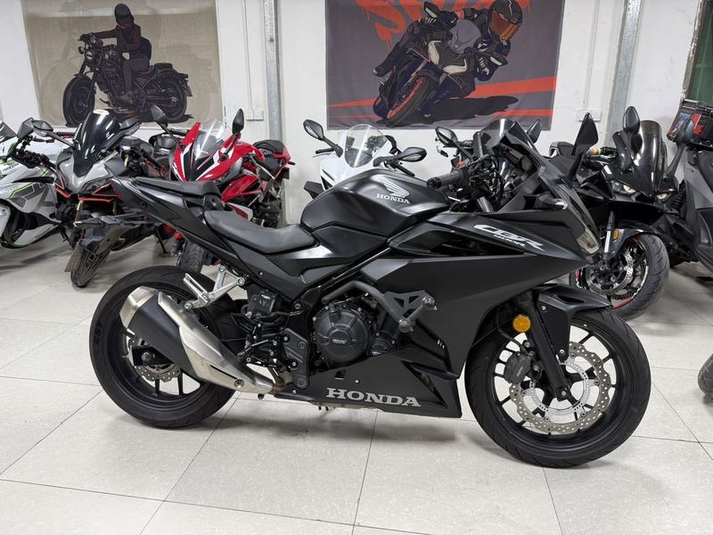 本田WING CBR400R