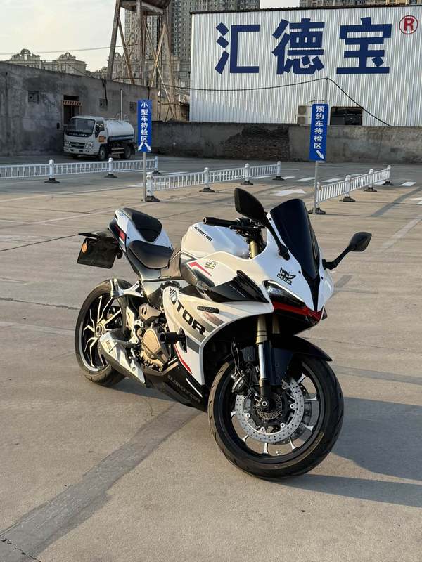QJMOTOR 赛450