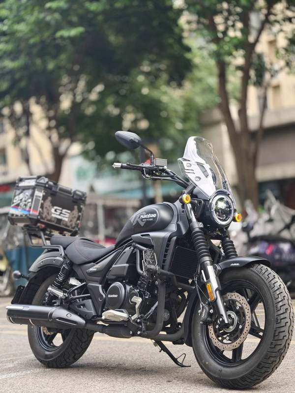 豪爵 TR300
