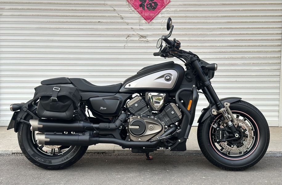 QJMOTOR 闪600