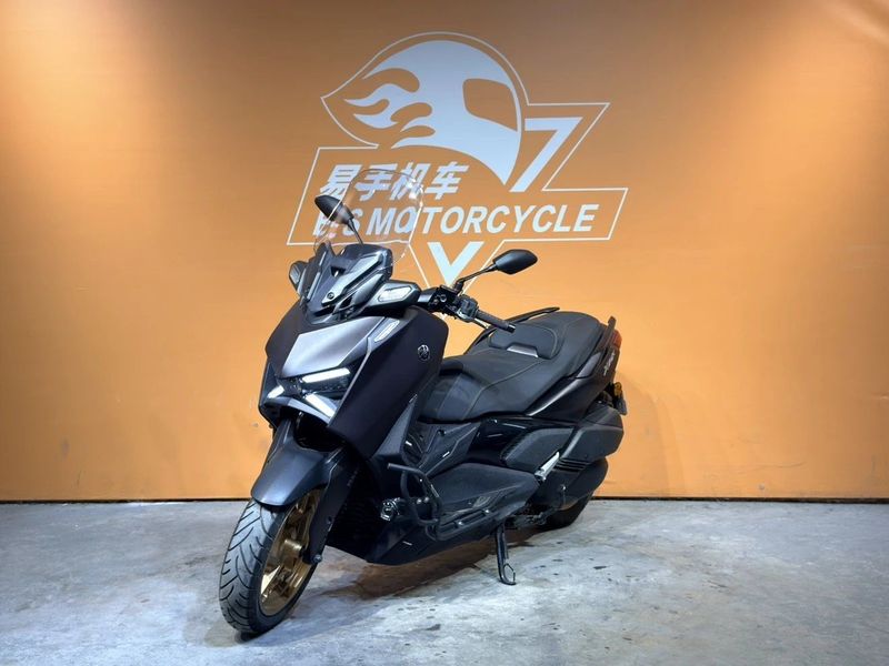 雅马哈 XMAX