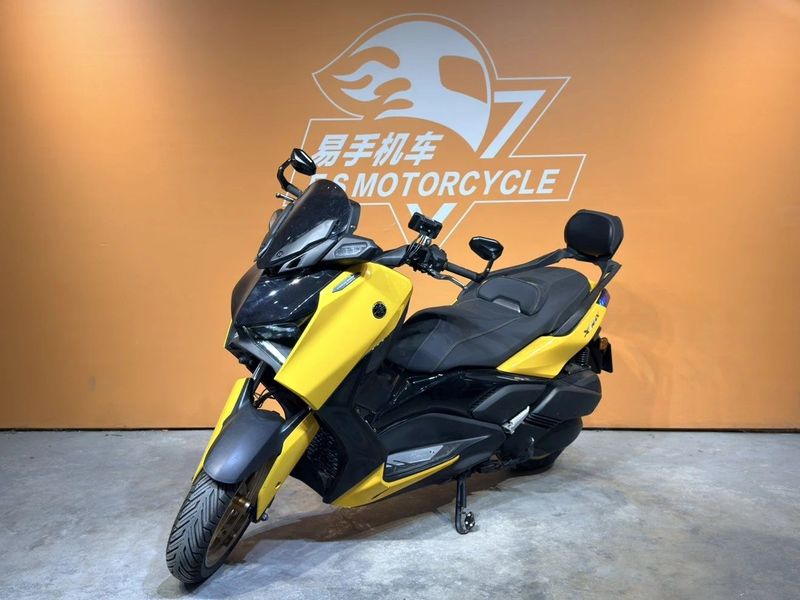 雅马哈 XMAX