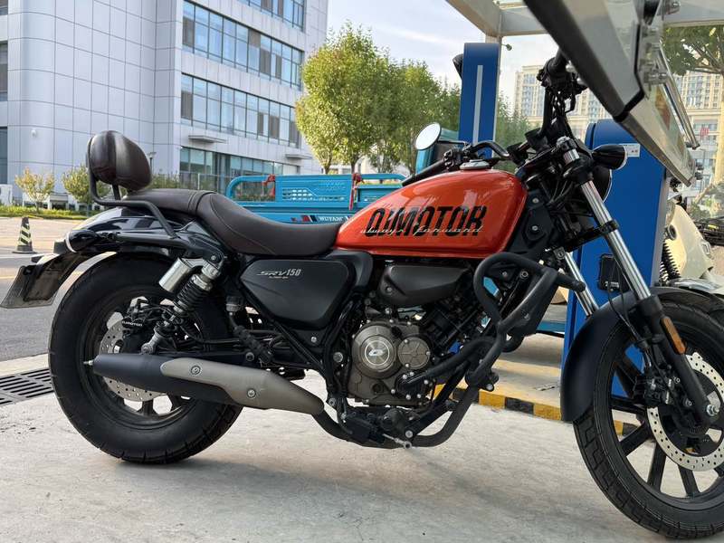 QJMOTOR 闪150