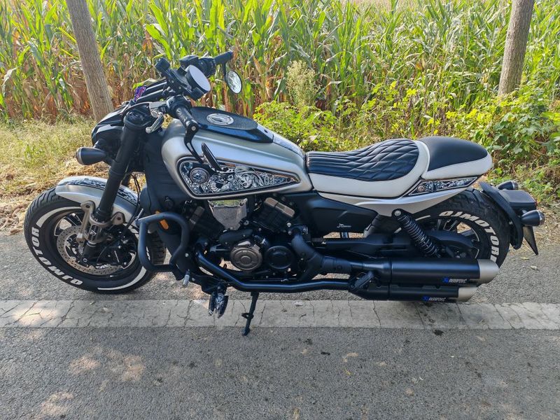 QJMOTOR 闪600