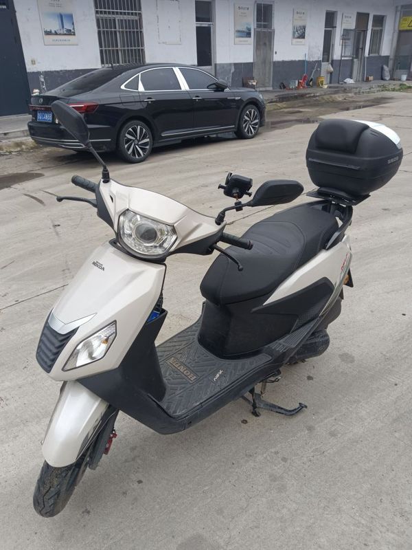 五羊本田 NB-X125