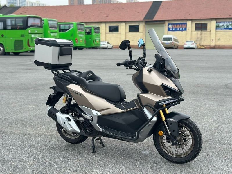 新大洲本田 NS150XC