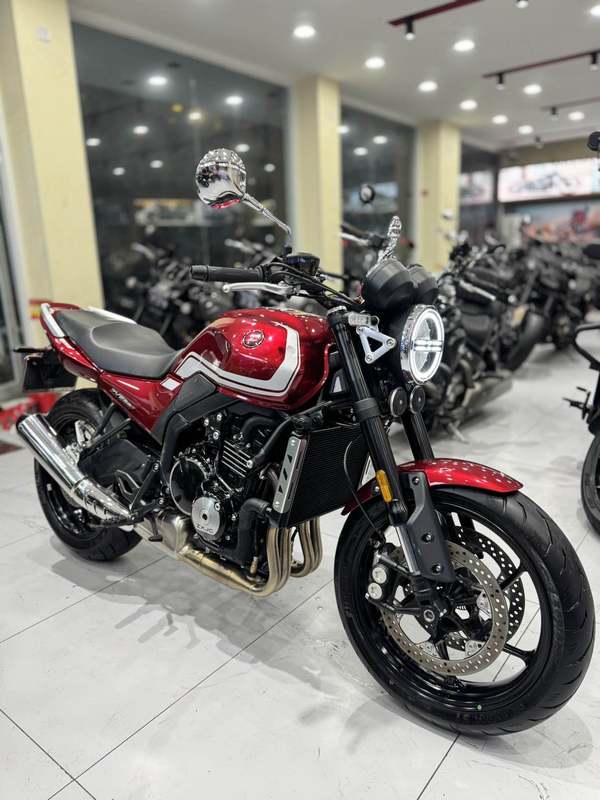 张雪机车 500F