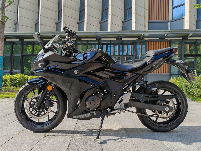 豪爵铃木 GSX250R