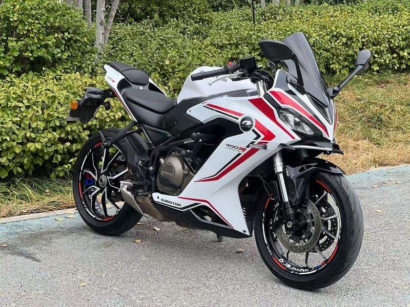 QJMOTOR 赛400