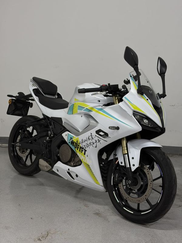 QJMOTOR 赛250