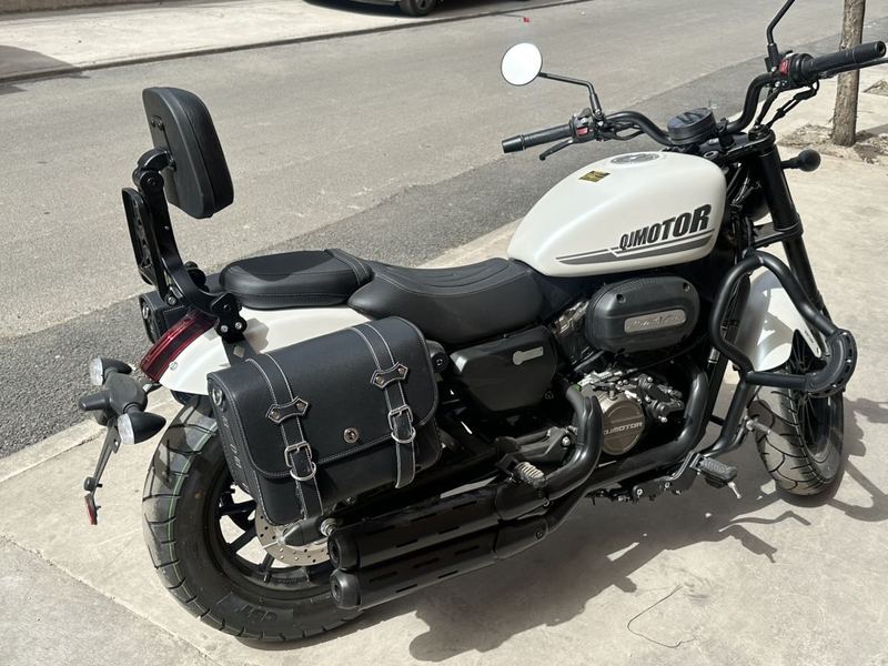 QJMOTOR 闪250