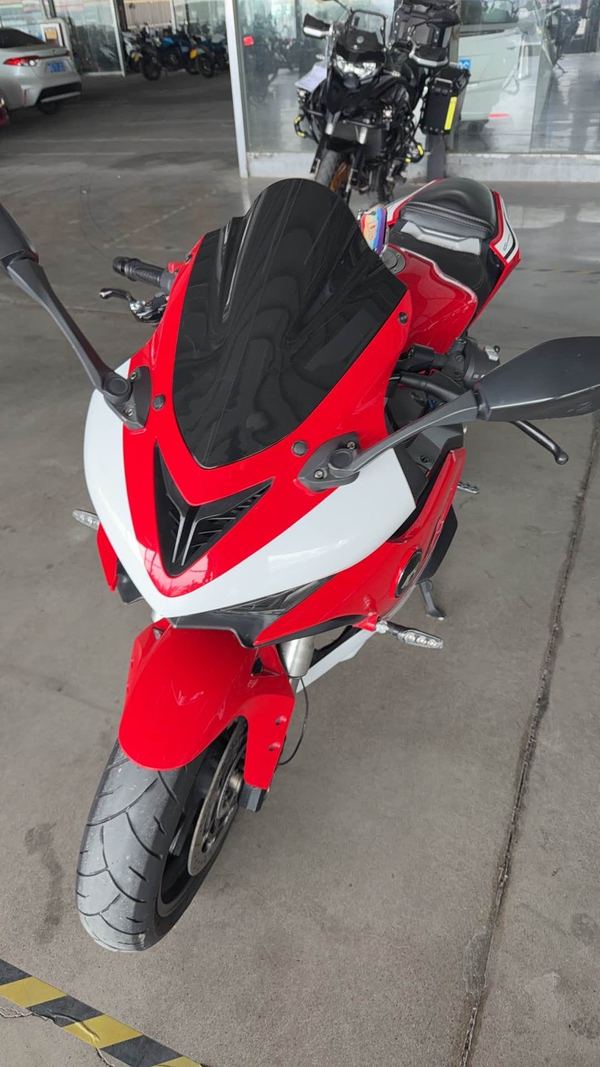 QJMOTOR 赛600