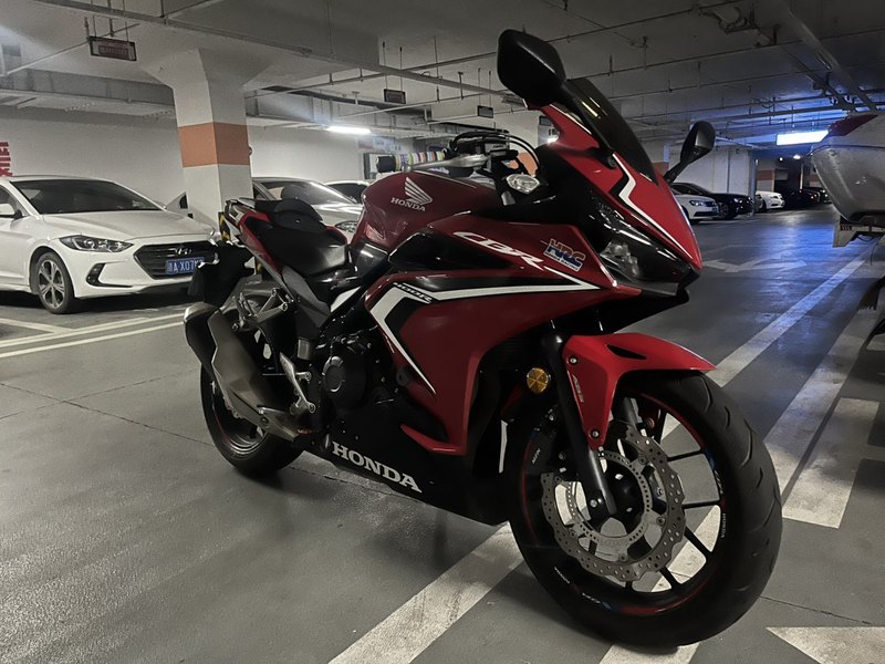 本田WING CBR400R