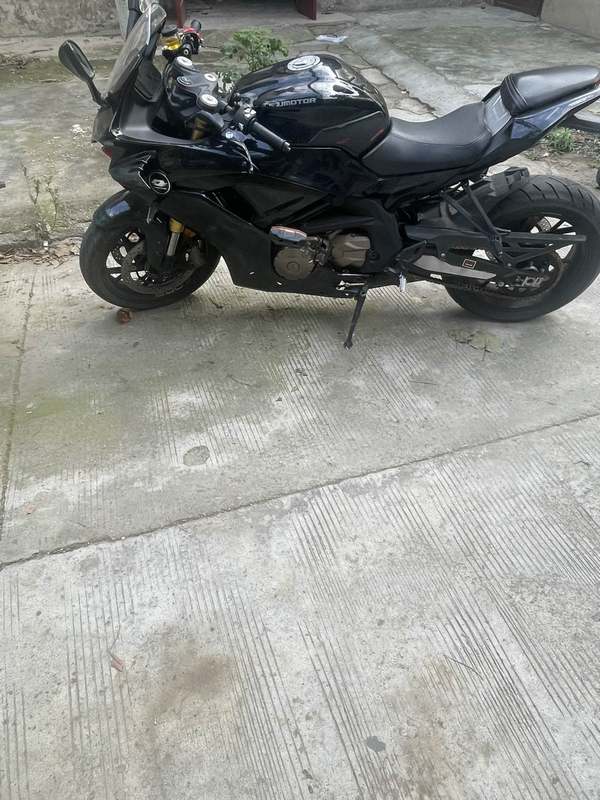 QJMOTOR 赛600