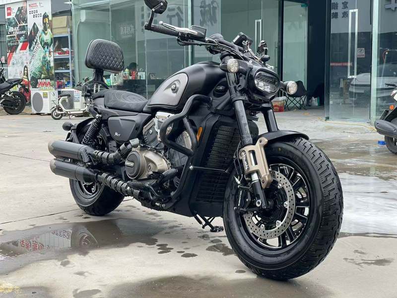 QJMOTOR 闪600