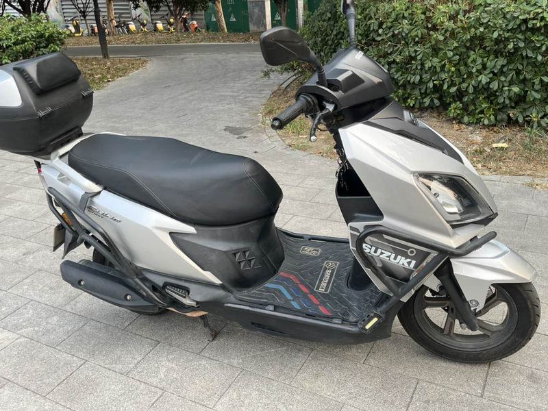 济南铃木 UY125