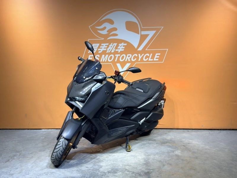 雅马哈 XMAX