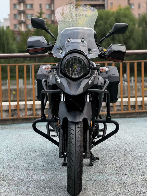 豪爵铃木 DL250