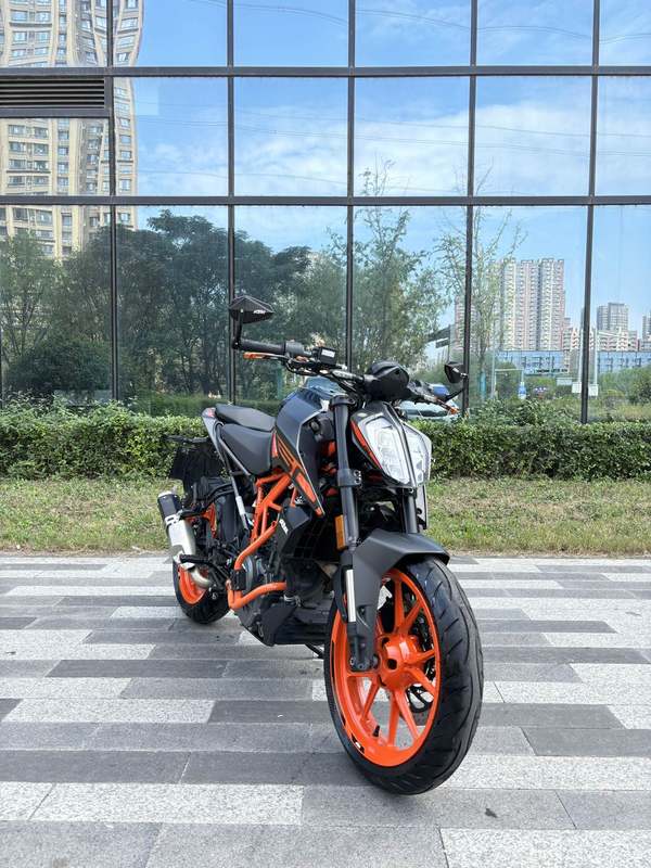 KTMR2R 250 Duke