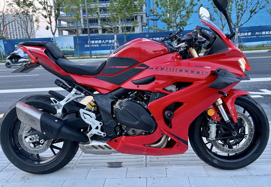 QJMOTOR 赛600