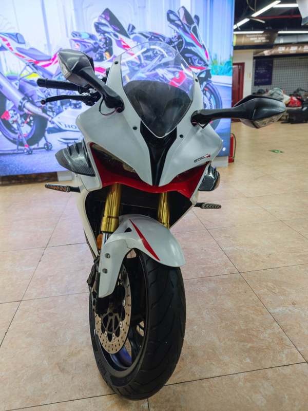 QJMOTOR 赛600