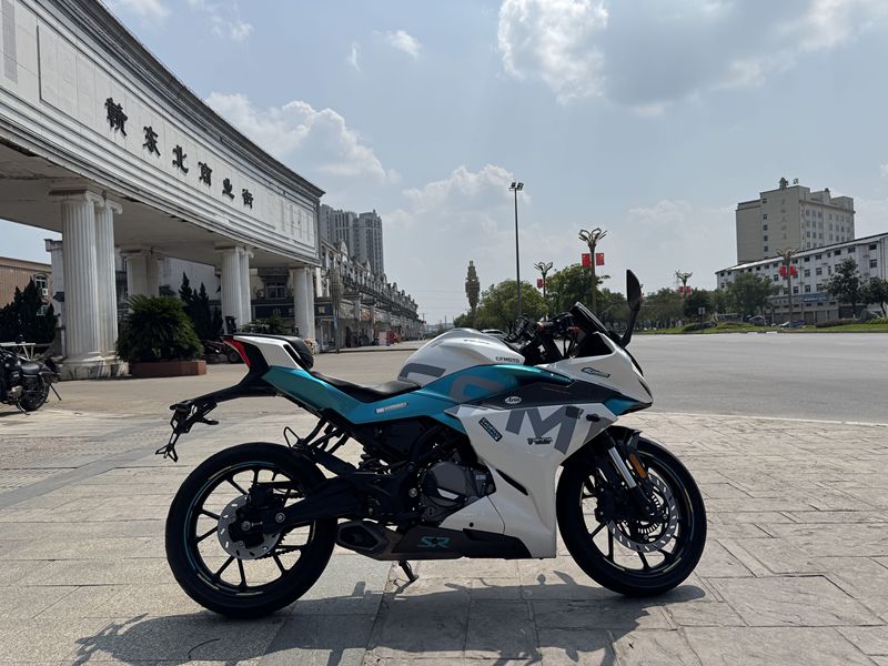 春风 250SR