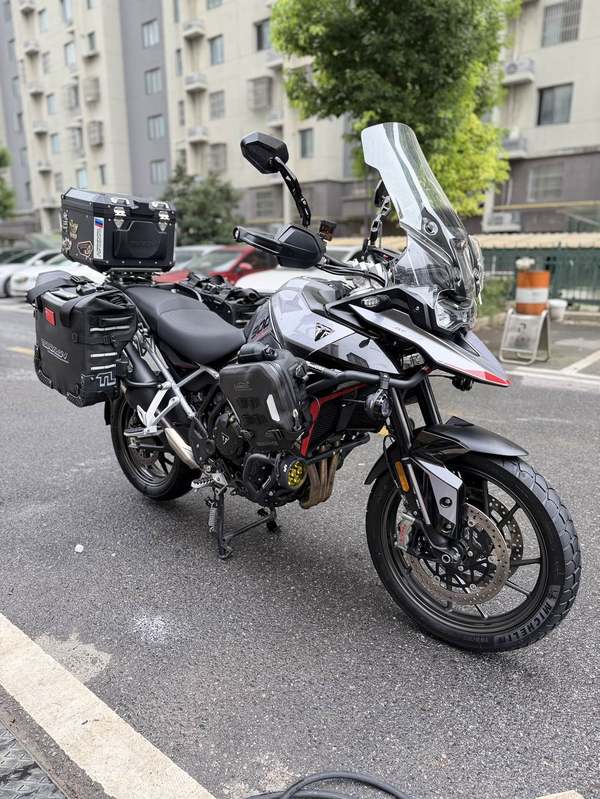 凯旋 Tiger 900