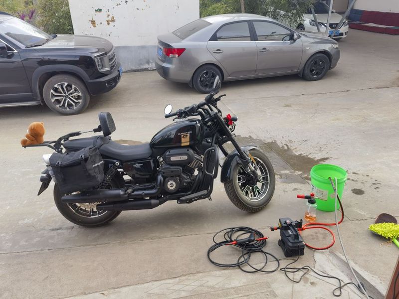 QJMOTOR 闪250