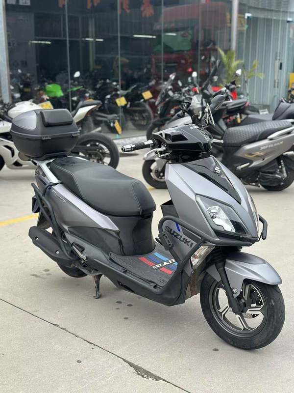 济南铃木 UY125