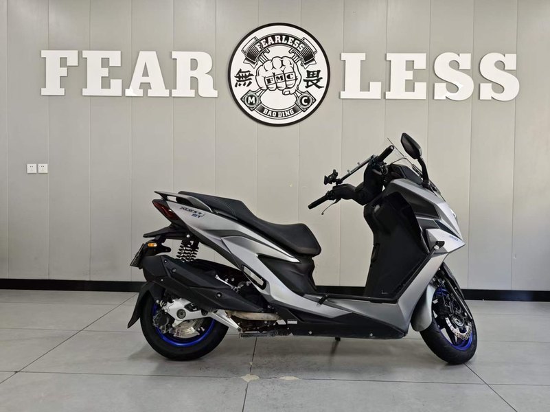 光阳 赛艇 ST250