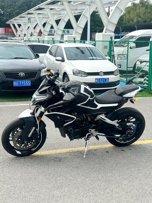 春风 800NK