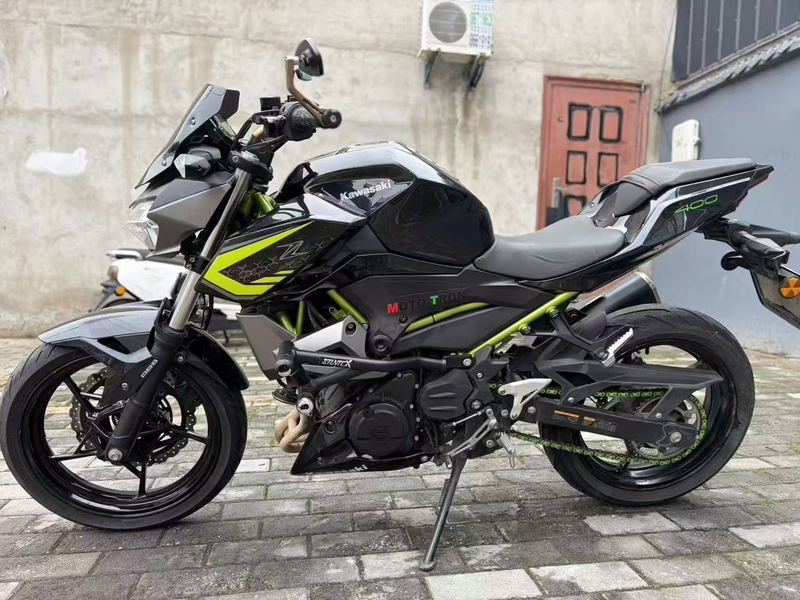 川崎 Z400