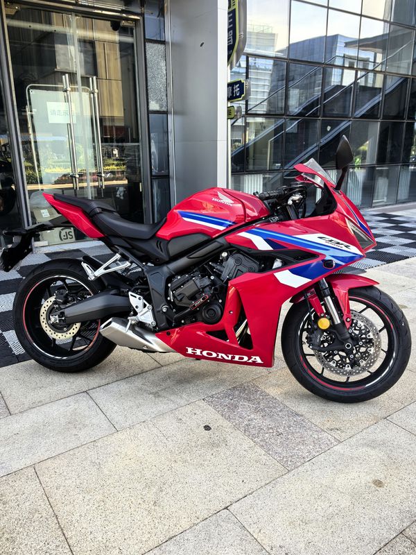 本田DREAMWING CBR650R