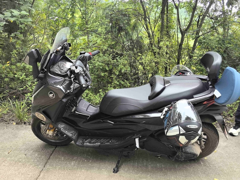 本田WING NSS350