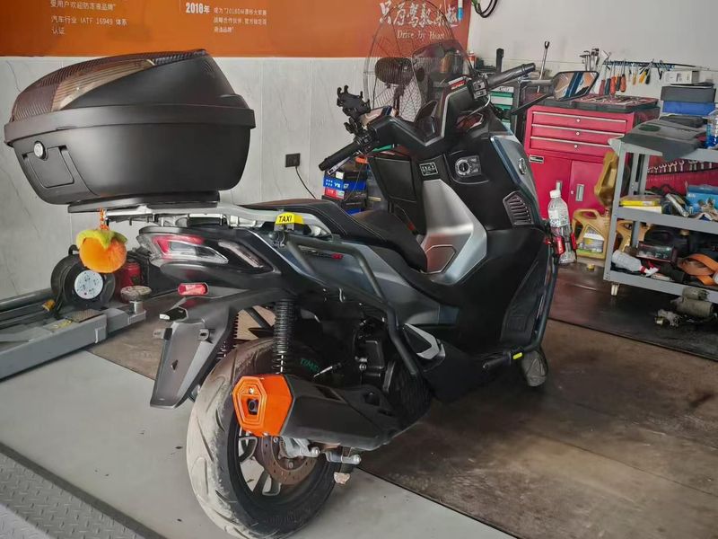 无极 SR150GT