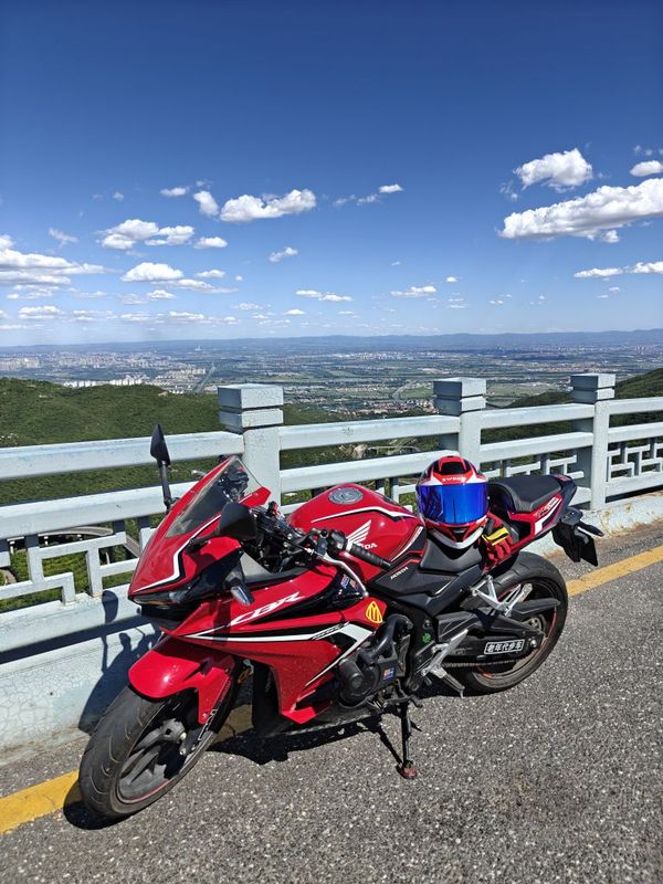 本田WING CBR400R