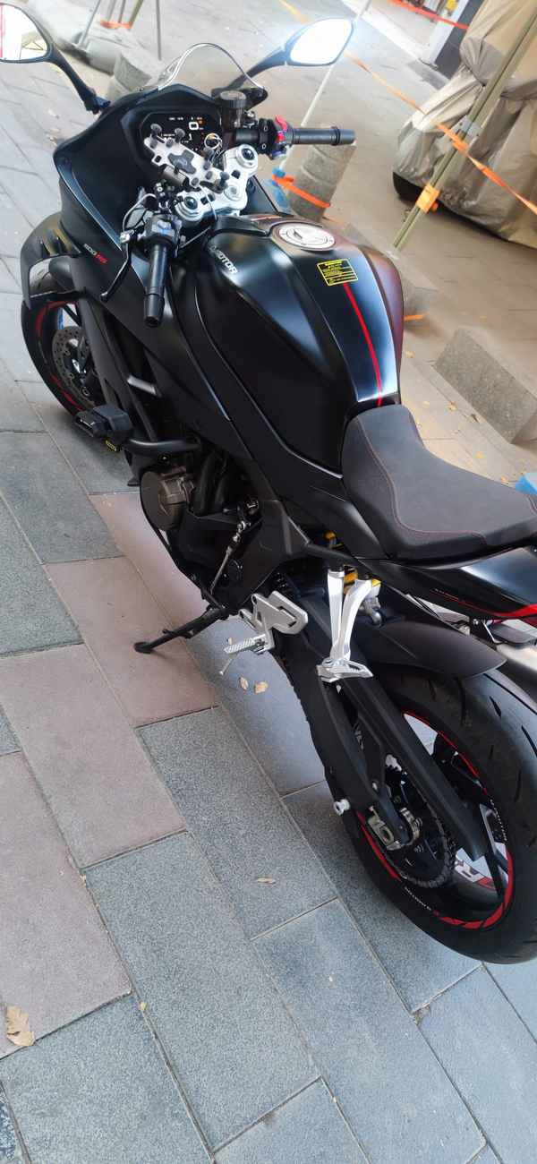 QJMOTOR 赛600