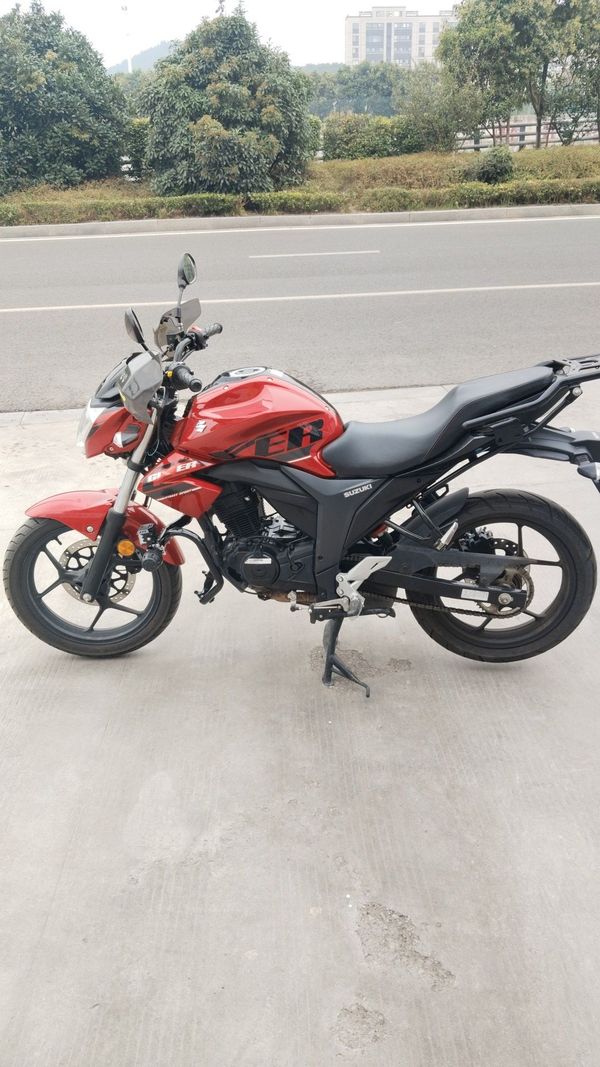 济南铃木 极客飒 Gixxer 155 NK