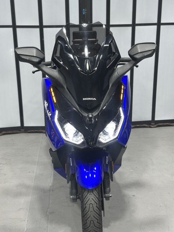 本田WING NSS350