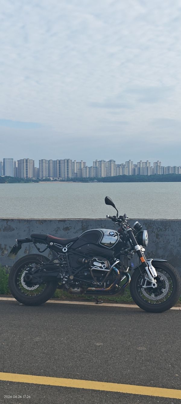 宝马 R NineT