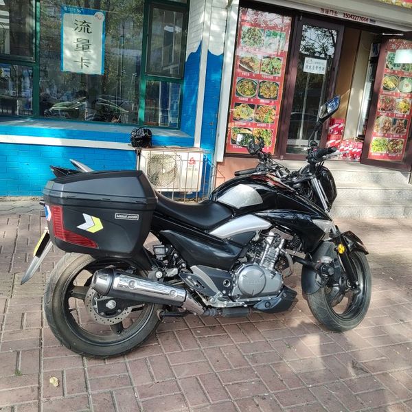豪爵铃木 骊驰 GW250