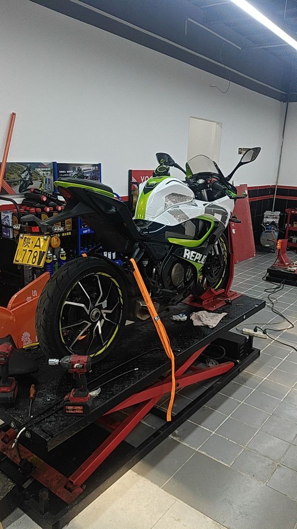 QJMOTOR 赛250