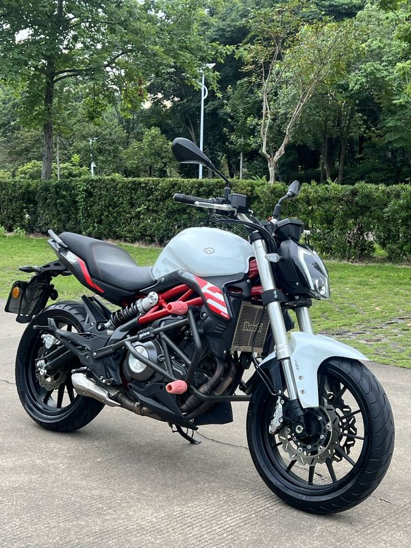 贝纳利 蓝宝龙 BN302S