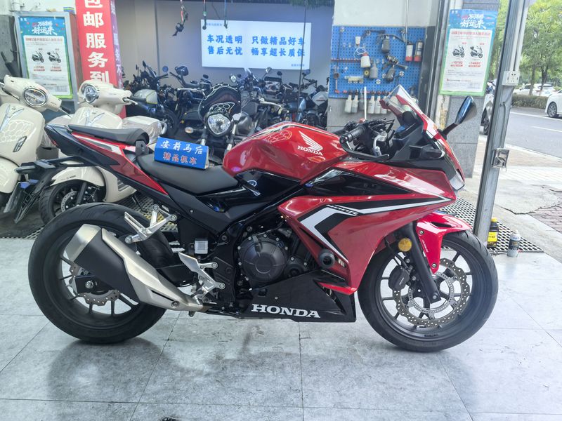 本田WING CBR400R