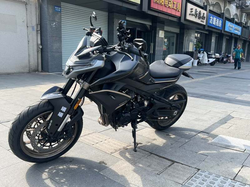 春风 800NK