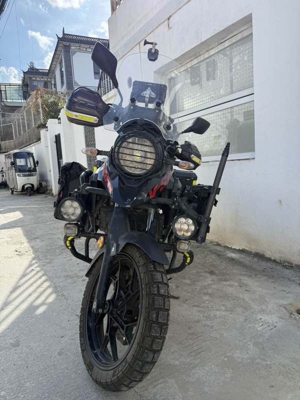 豪爵铃木 DL250
