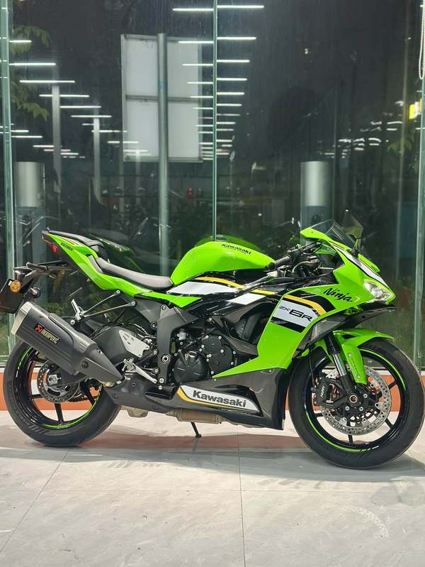 川崎 Ninja ZX-6R 