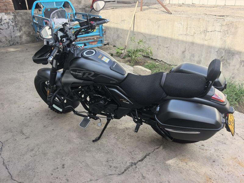 豪爵 TR300
