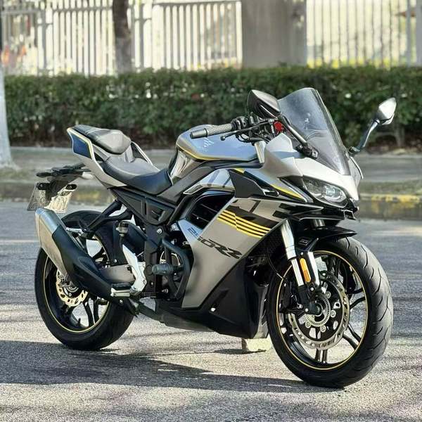 无极 250RR